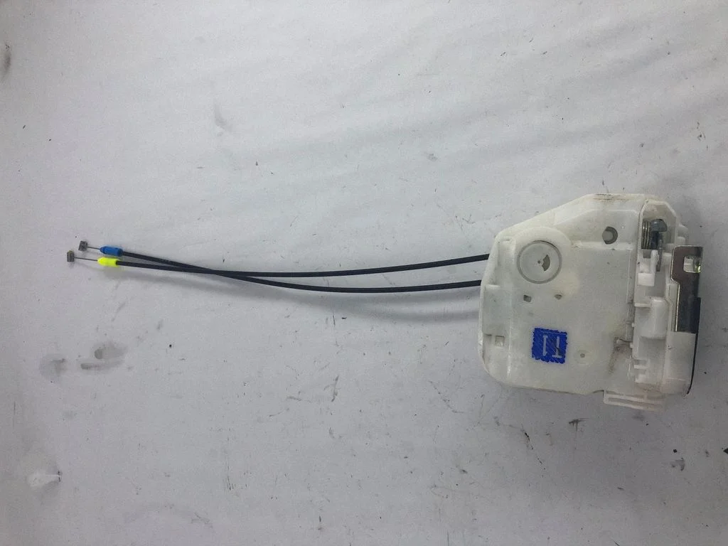 Rear door lock A047218
