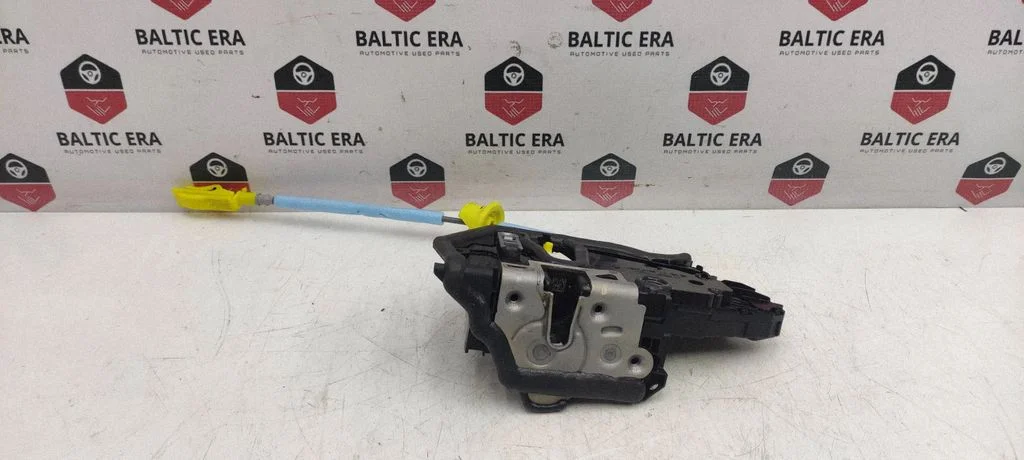 Tagaukse lukk – BMW i4 (2021-)