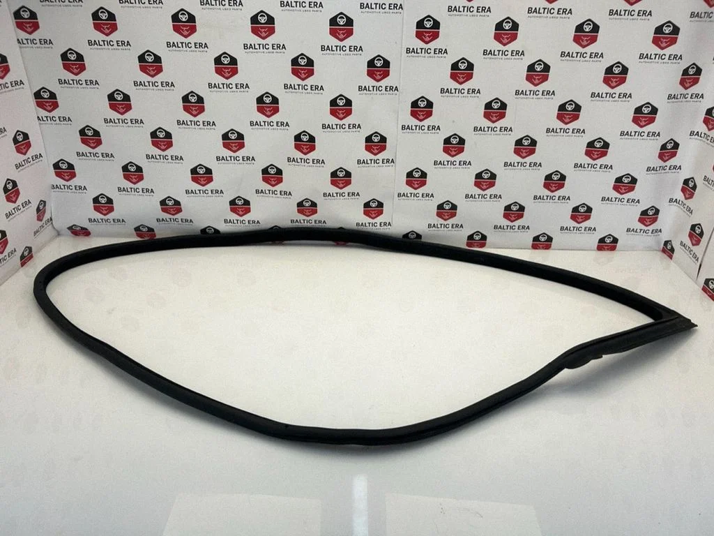 Priekinė sandarinimo guma ant kėbulo