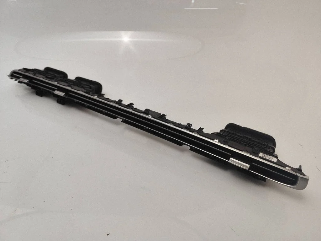 Dash center air vent grill 97410T6000