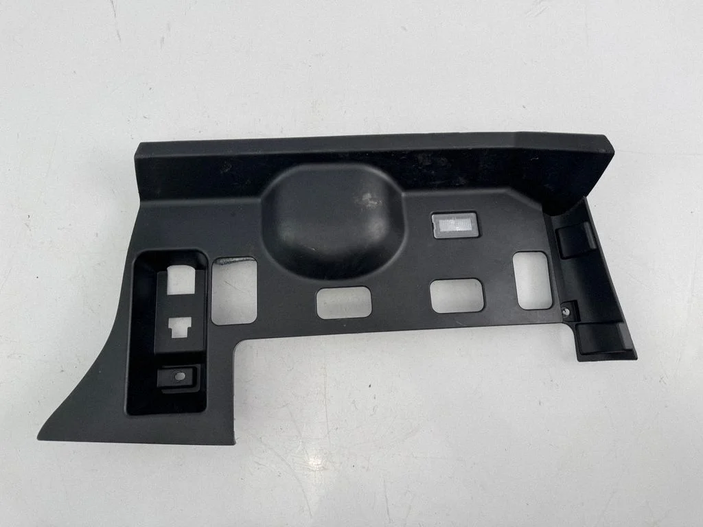 Dashboard lower bottom trim panel 100947800C