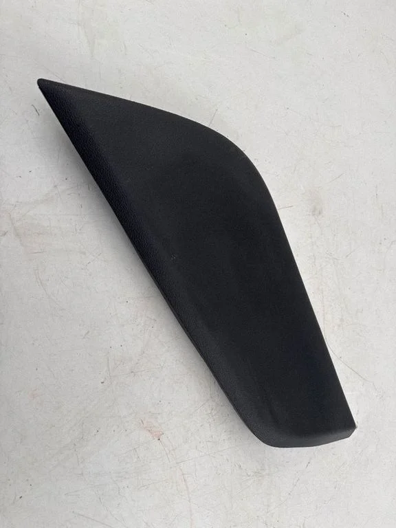 Dashboard side end trim FR3B63044E06A
