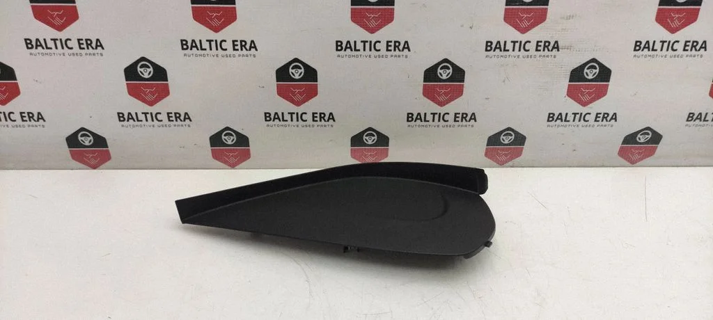 Dashboard side end trim 9329551