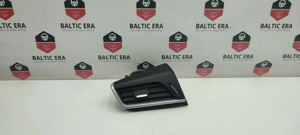 Dashboard side air vent grill/cover trim 9287287