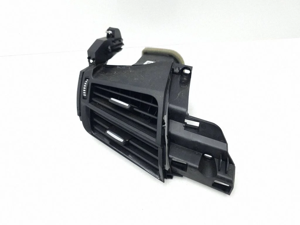Dashboard side air vent grill/cover trim 925264907