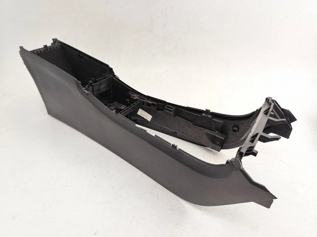 Center console A1776802401