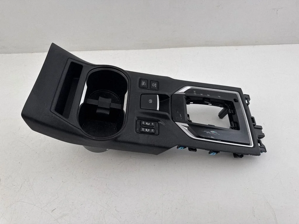 Center console 66155FL010