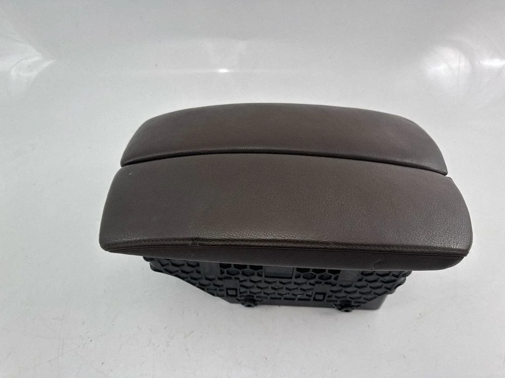 Armrest 6969544