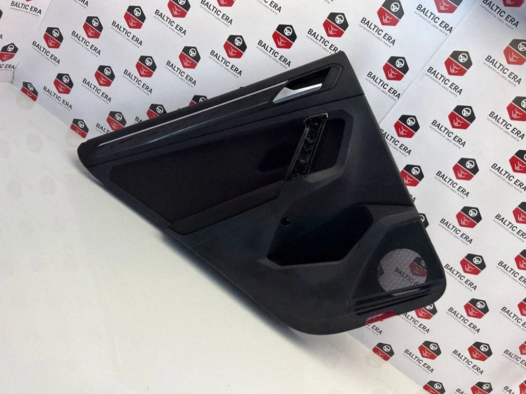 Rear door card panel trim – Volkswagen Tiguan Allspace (2017-)