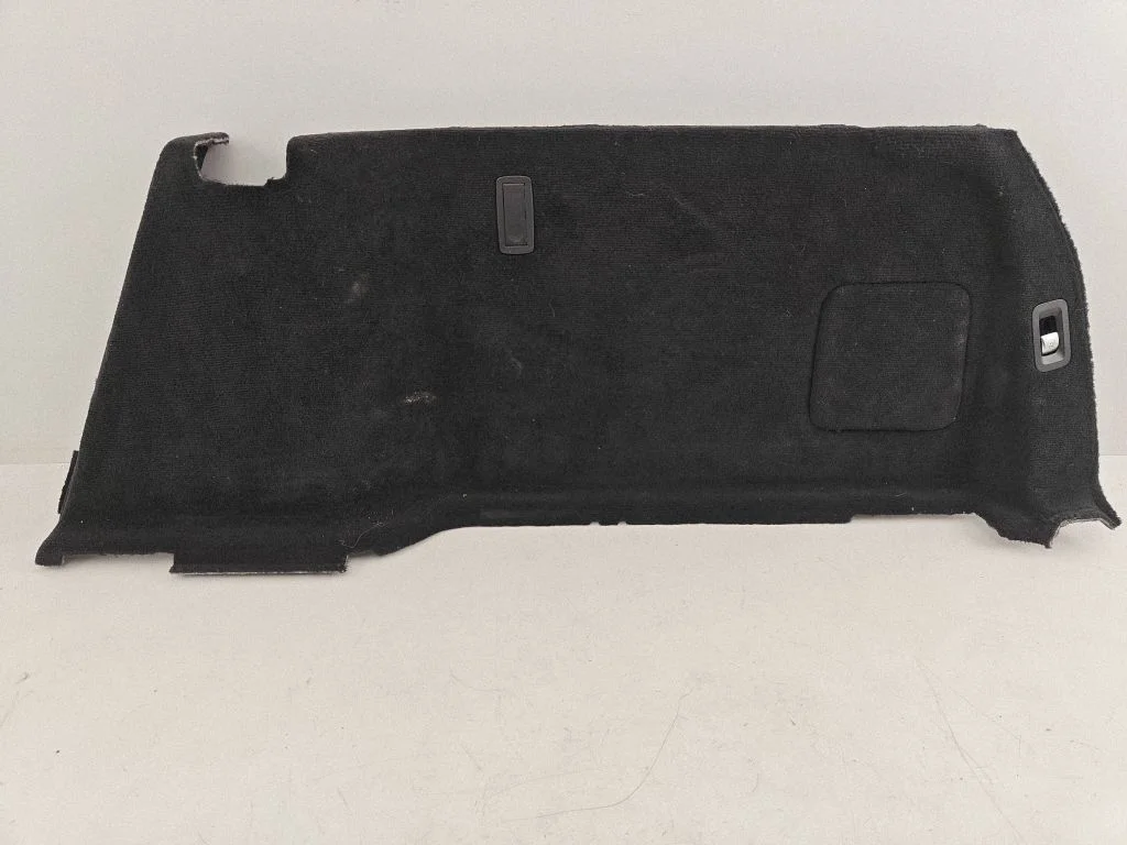 Boczny panel tapicerki bagażnika A2056900305