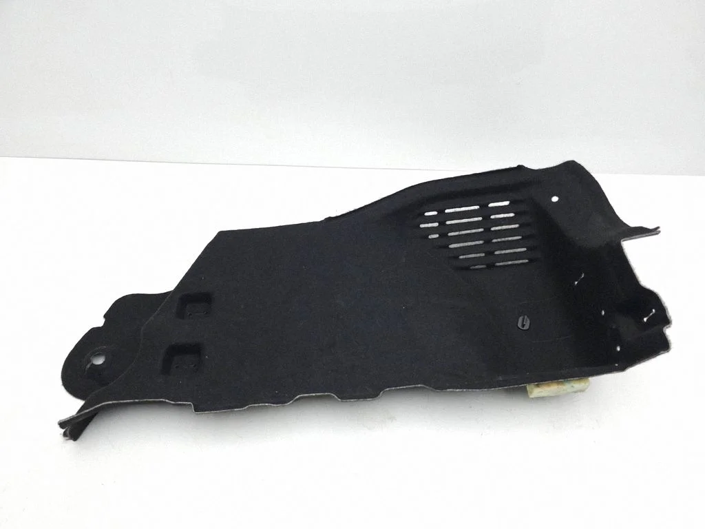 Boczny panel tapicerki bagażnika – Volkswagen ID.3 (2019-)