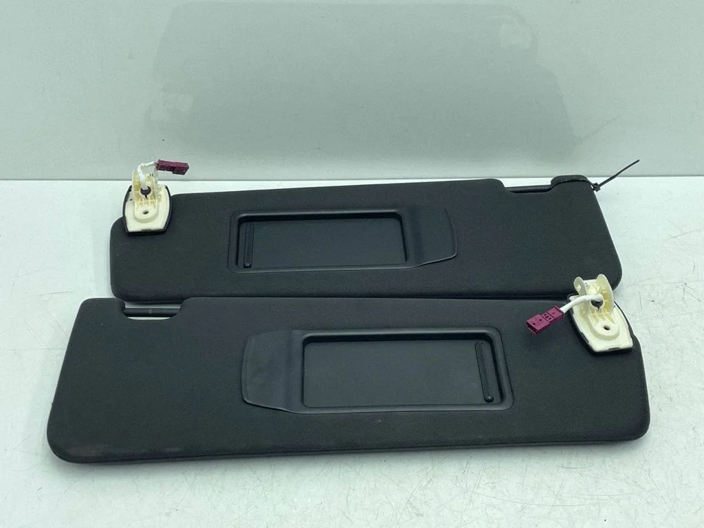 Sun visor