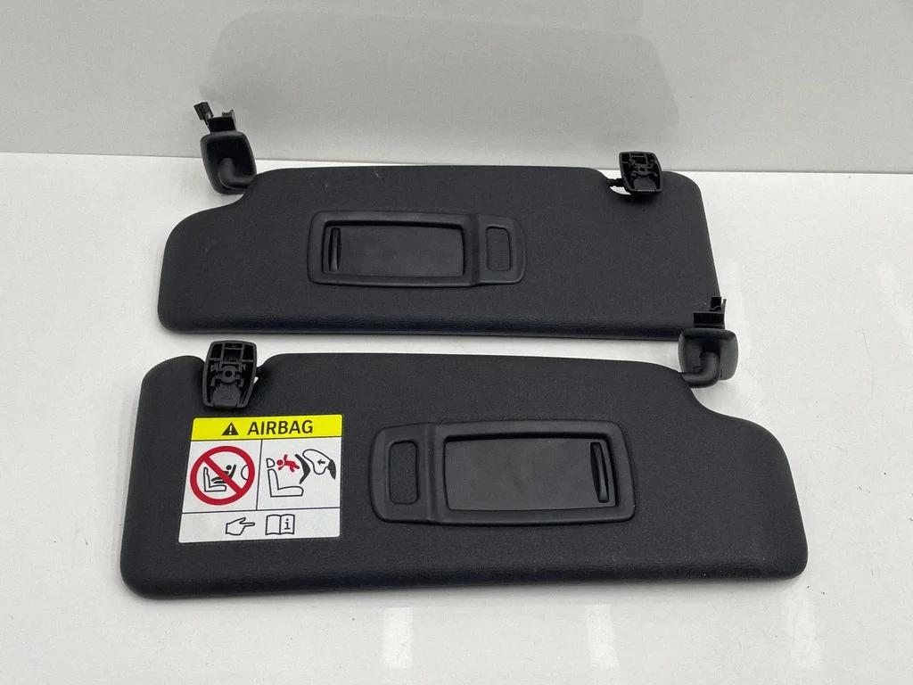 Sun visor