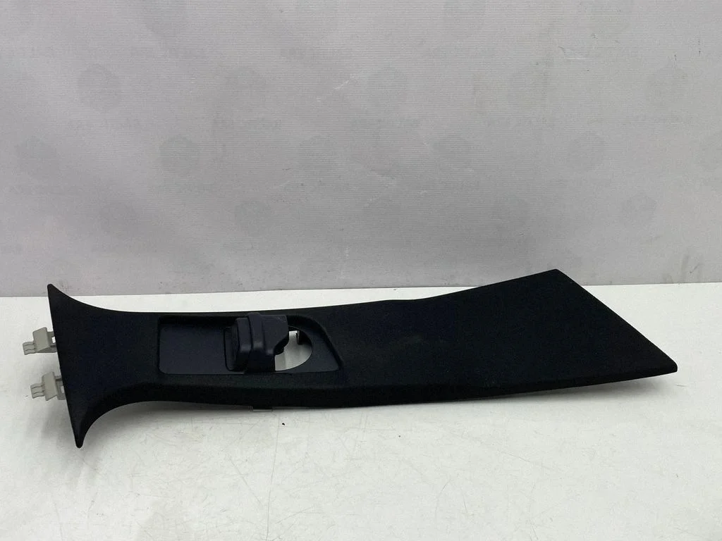 (B) pillar trim (top) – Mercedes-Benz C-Class W205 (2014-2021)