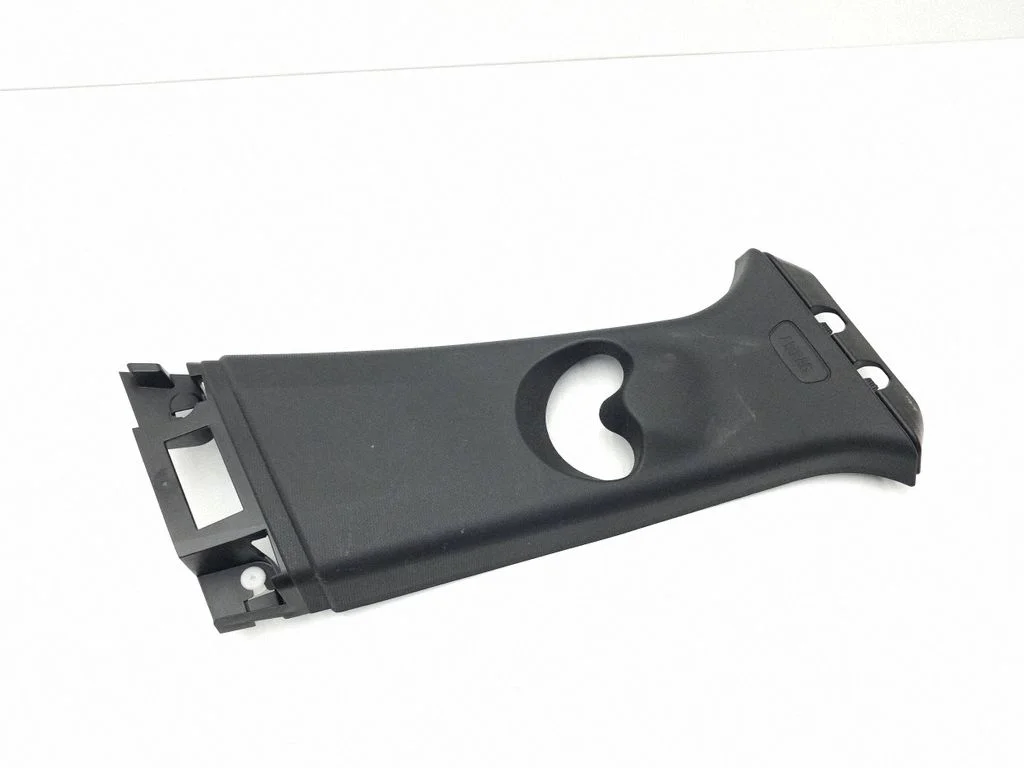 (B) pillar trim (top) 7298666