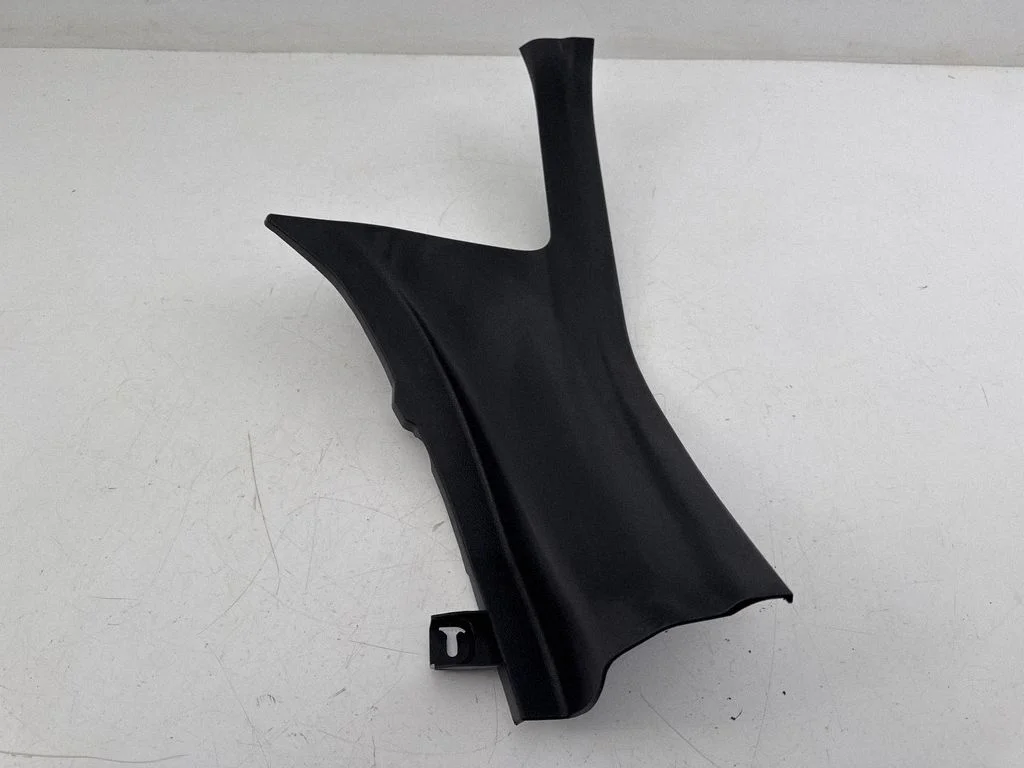 Rear sill trim cover 94061FL000