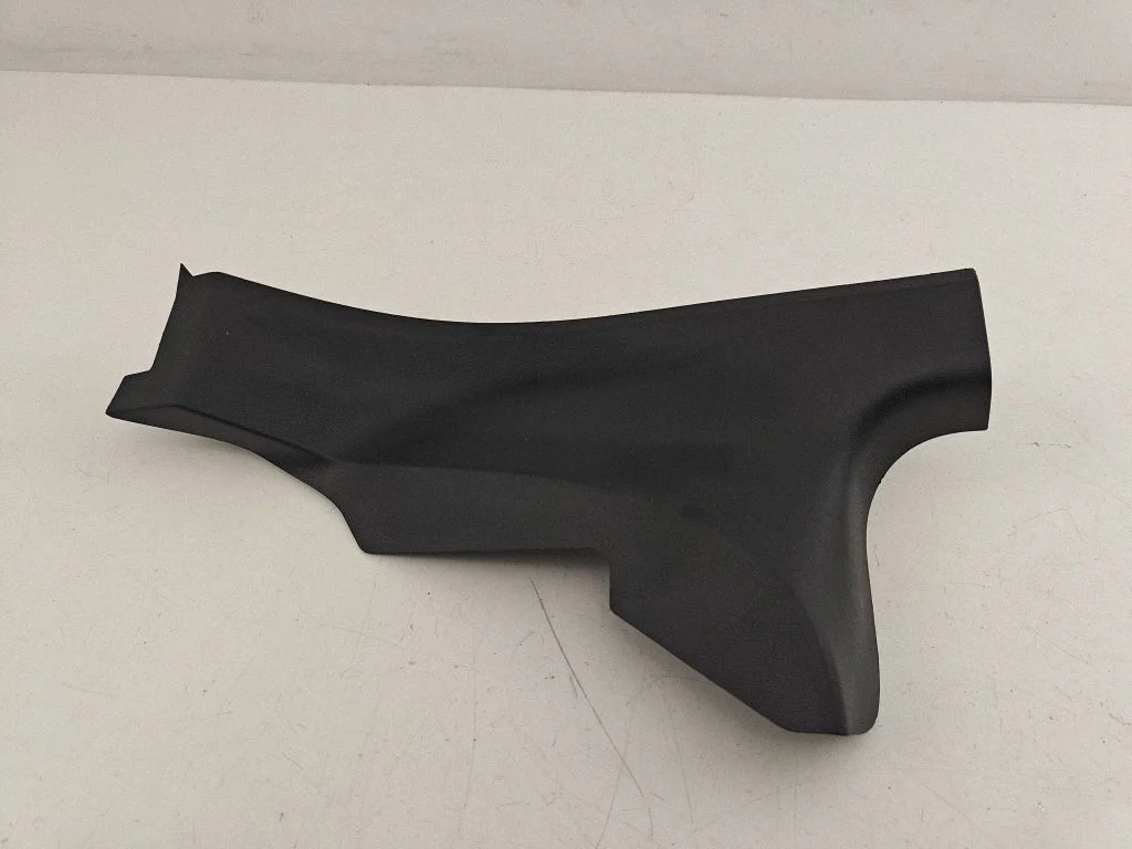 Rear sill trim cover 108630900F