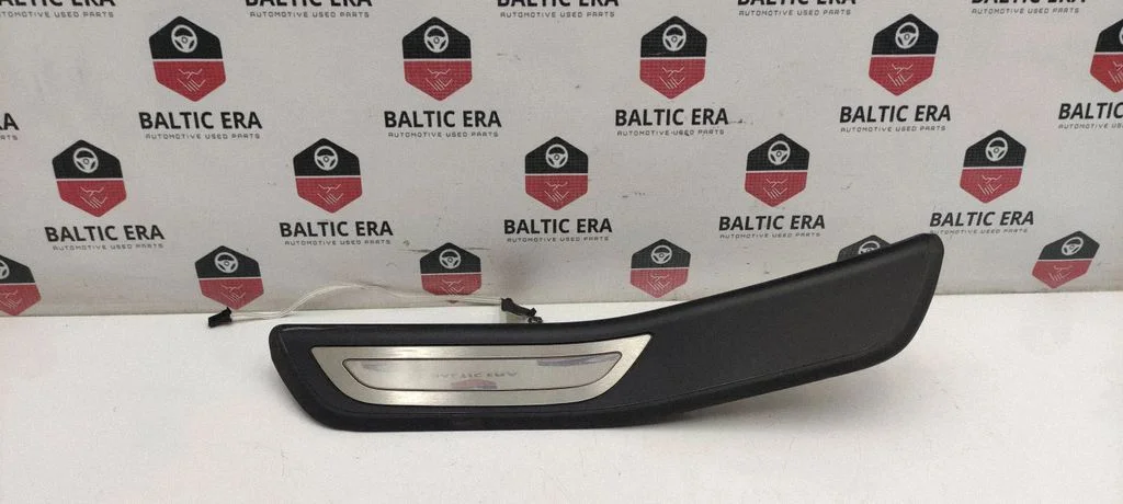 Rear sill trim cover 7277249