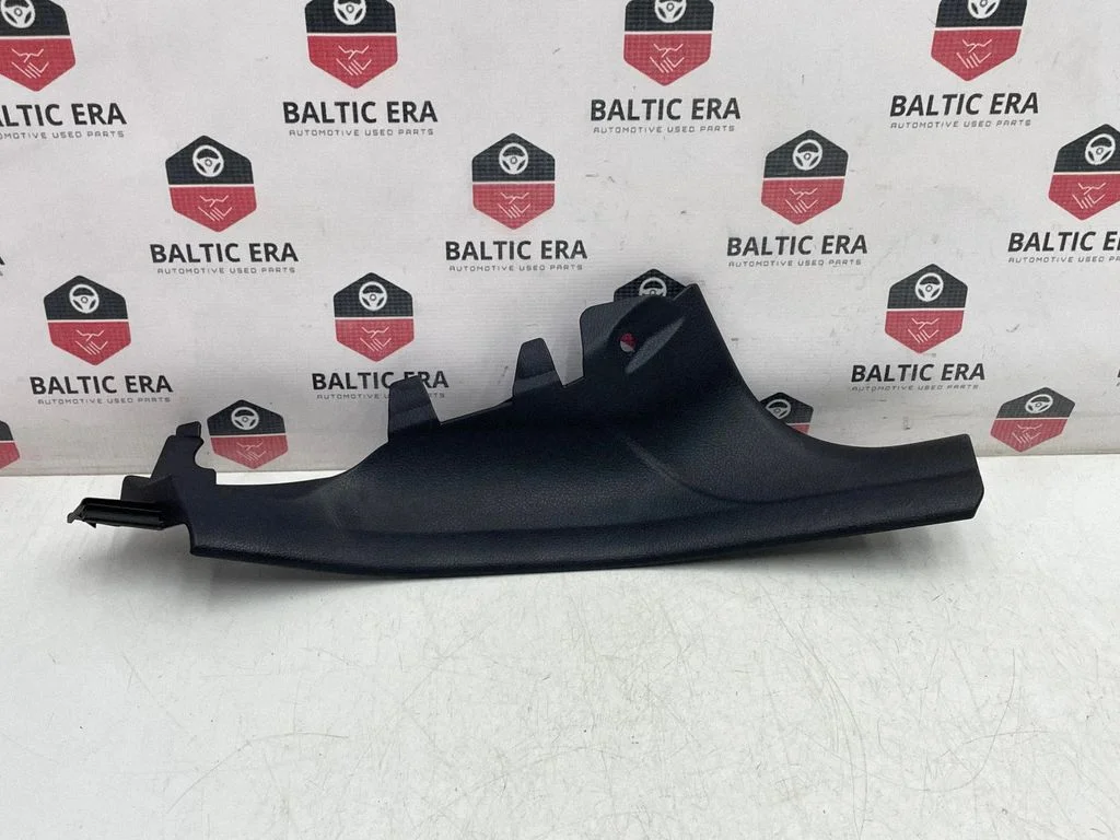 Aizmugurējā sliekšņa apdare (iekšējā) 7308812
