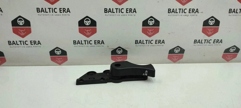 Rączka otwierania maski – BMW Seria 1 F20 F21 (2011-2019)