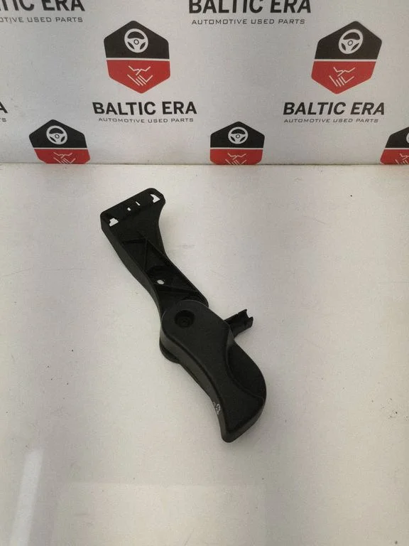 Rączka otwierania maski – BMW Seria 1 F20 F21 (2011-2019)