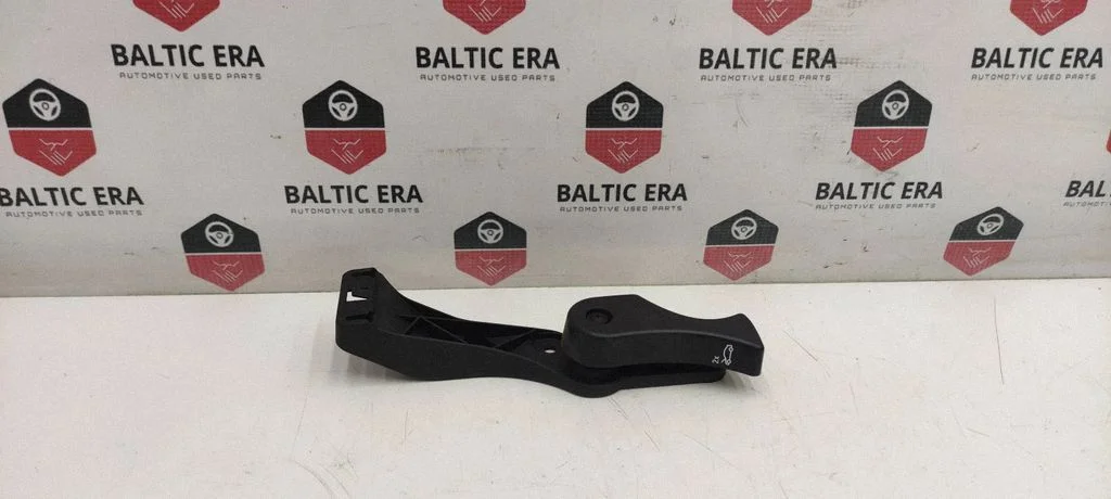 Rączka otwierania maski – BMW Seria 1 F20 F21 (2011-2019)