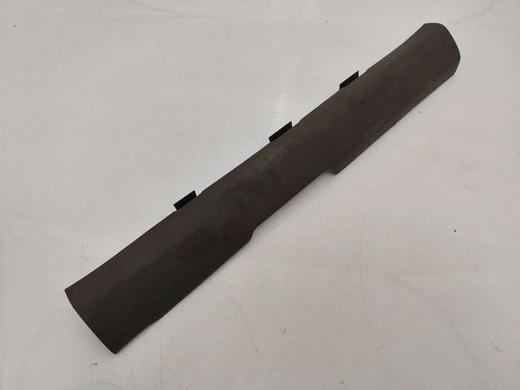 Front sill trim cover 85871T6000