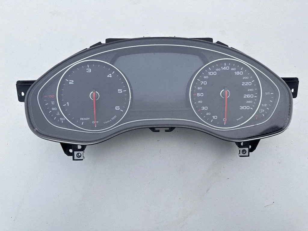 Speedometer (instrument cluster) 4G8920934R