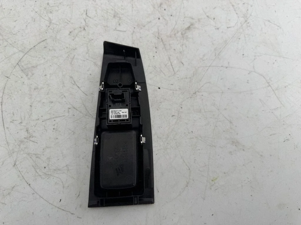 Przełącznik szyb elektrycznych 9208107