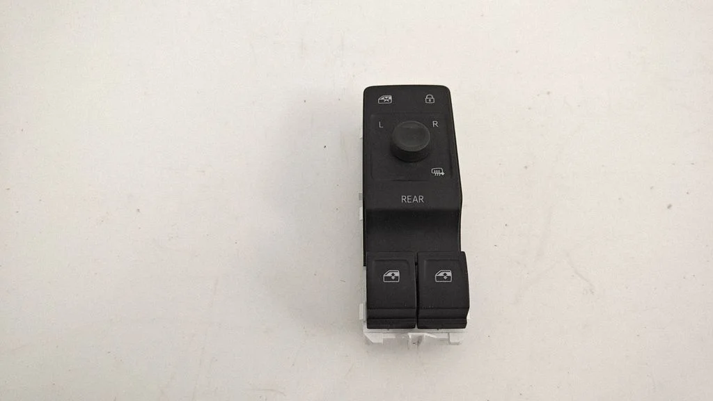 Electric window control switch 10A959862M