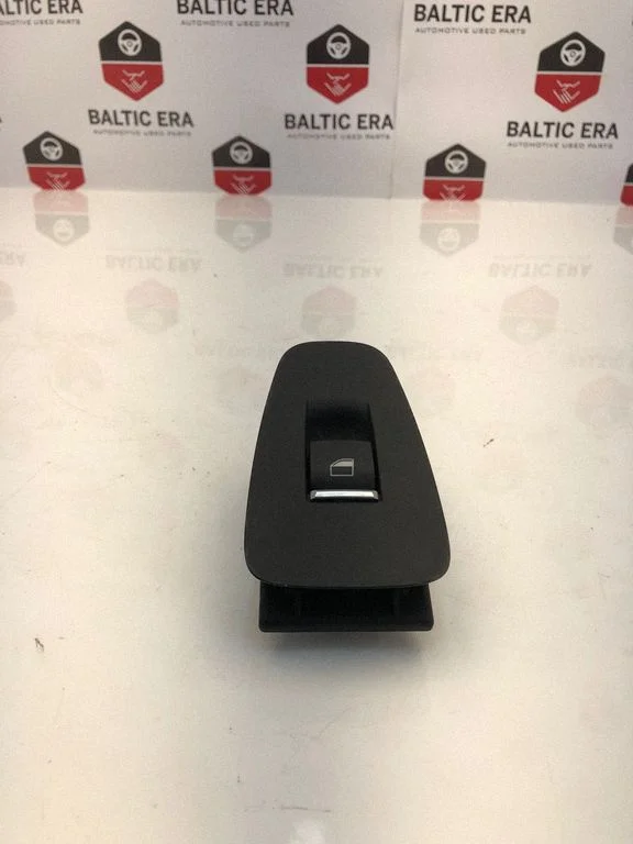 Electric window control switch 9241949
