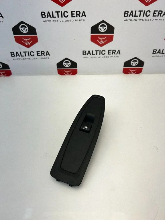 Elektrisko logu slēdzis 9208107