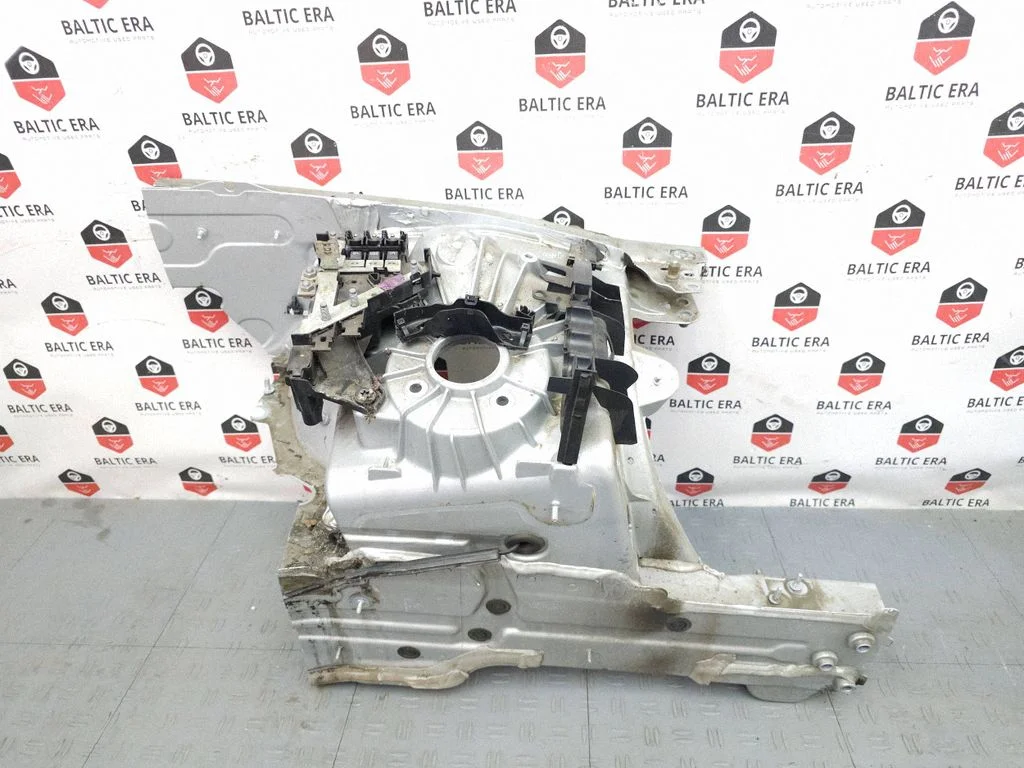 Front quarter panel – front left