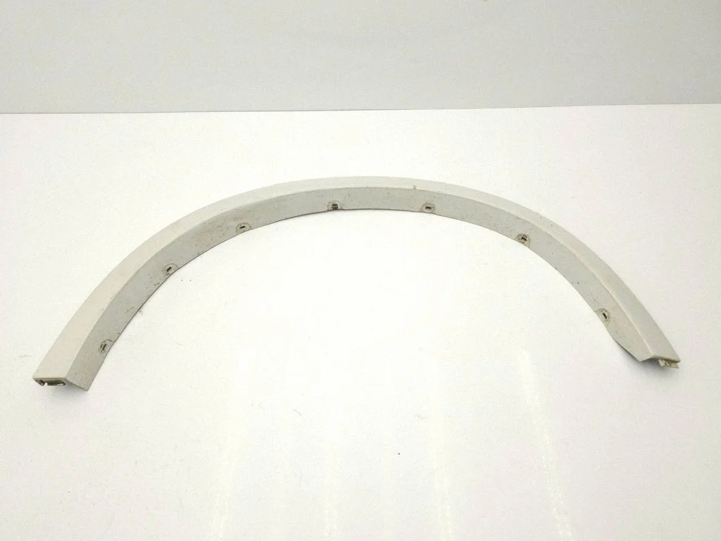 Rear arch trim 8050457