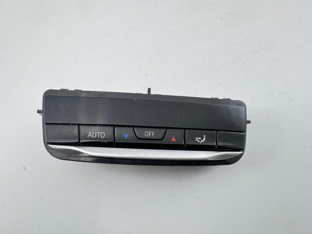 Kliimaseadme/kütte juhtplokk (salongis) – BMW 4-seeria G22 G23 G24 G26 (2020-)