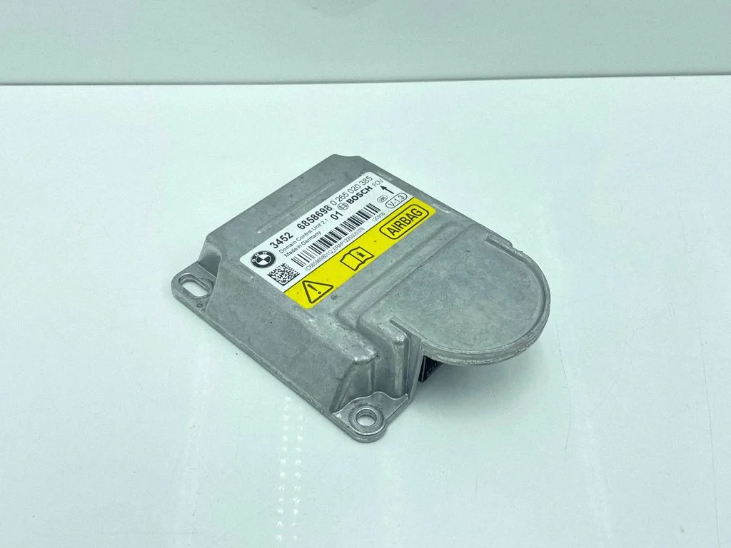 Drošības spilvenu vadības bloks 6858698