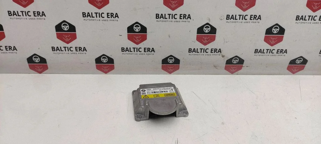 Oro pagalvių valdymo blokas