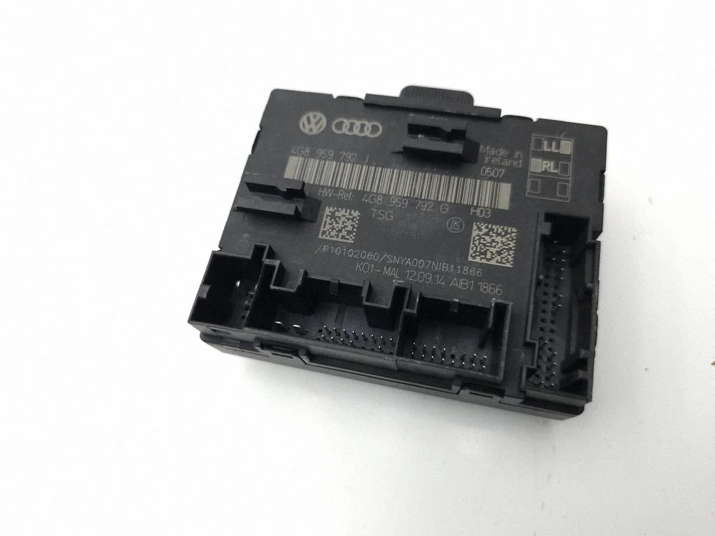 Ukseelektroonika juhtplokk 4G8959792J