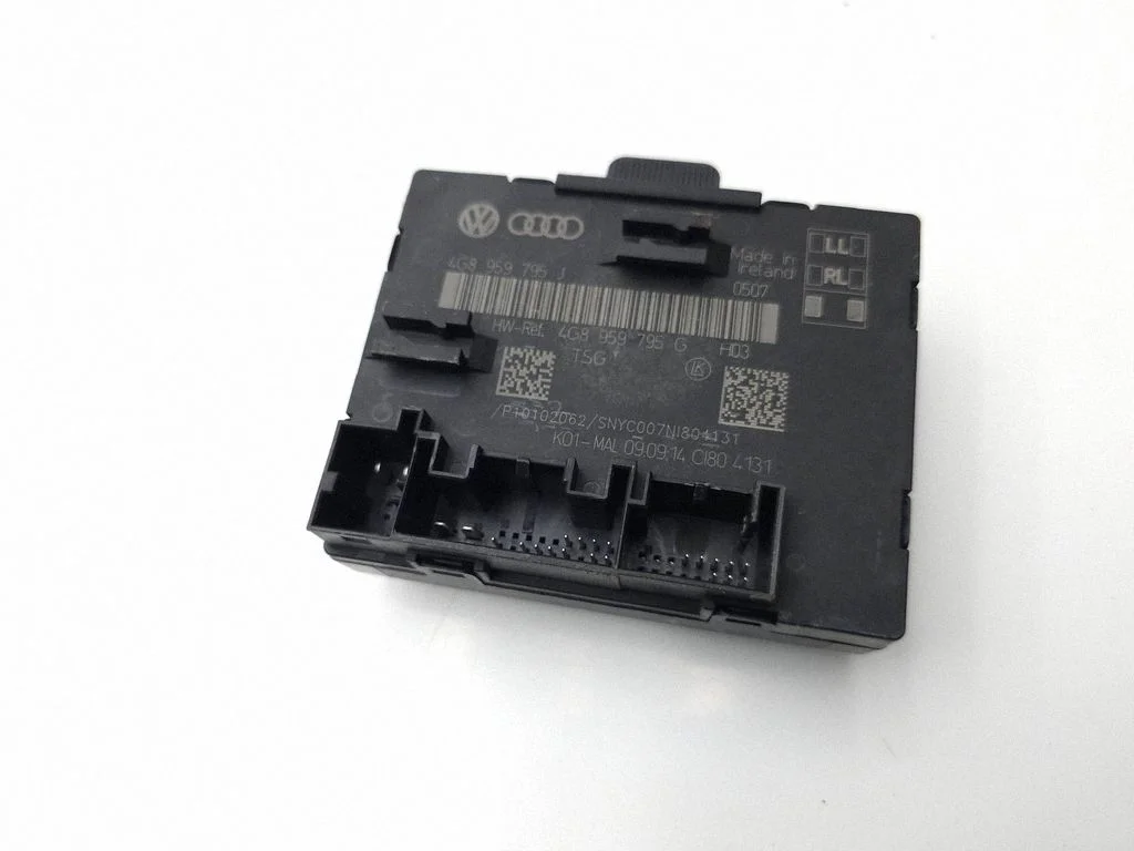 Ukseelektroonika juhtplokk 4G8959795J