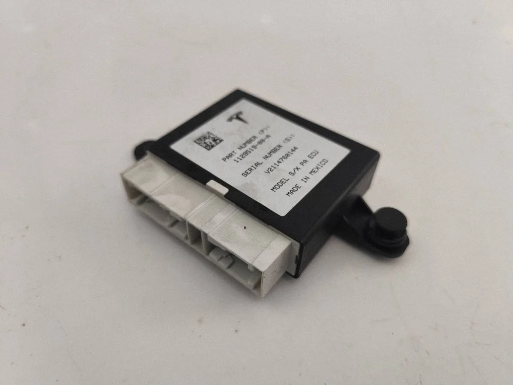 Parking PDC control unit/module – Tesla Model S (2012-)