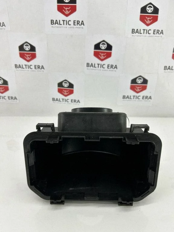 Fuse box cover 9224854