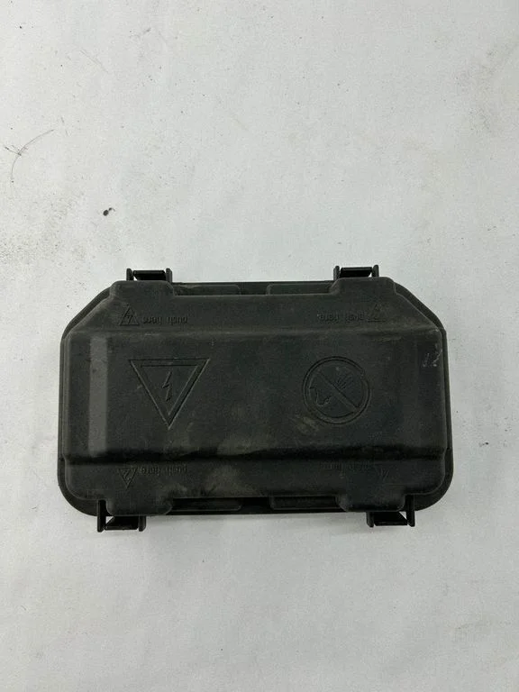 Drošinātāju kārbas vāciņš 9224872