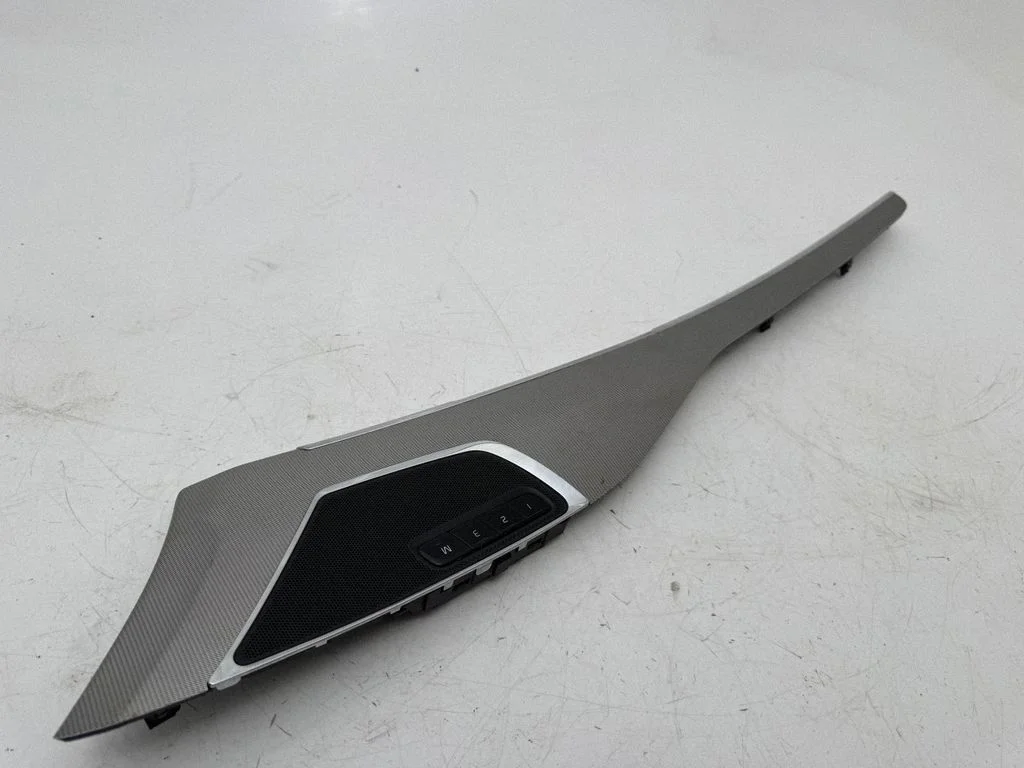 Kita salono detalė