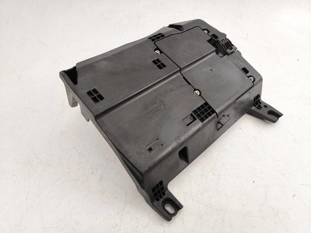 Other interior part A2475402406