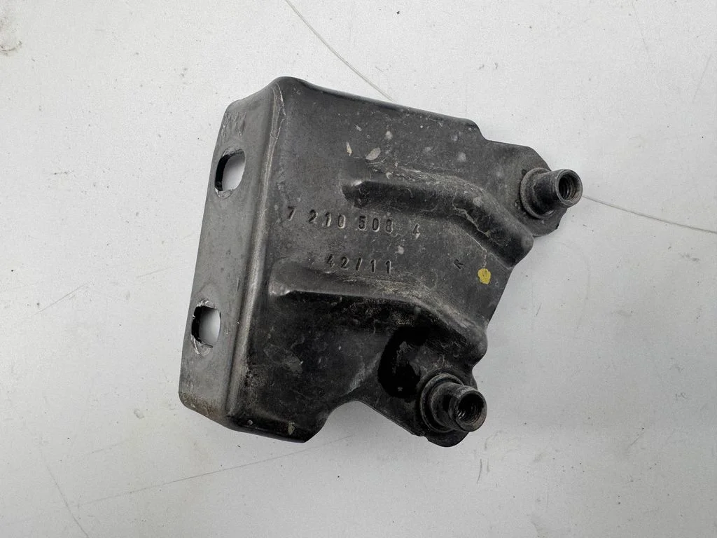 Cita motora nodalījuma detaļa 72105084