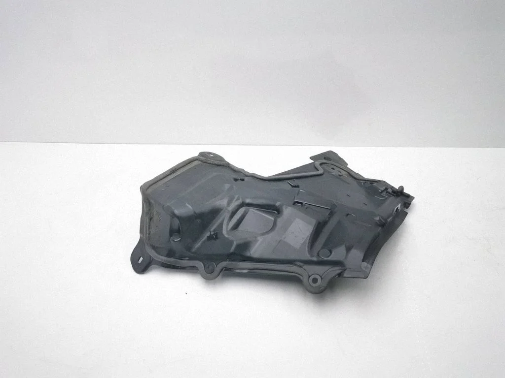 Other engine bay part – Mercedes-Benz E-Class W213 (2016-)