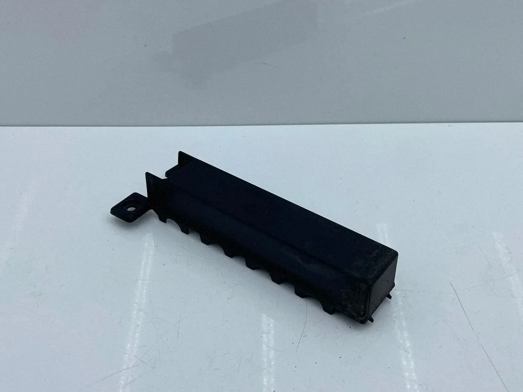 Kita variklio skyriaus detalė