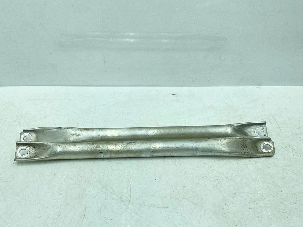Cita motora nodalījuma detaļa 7180315