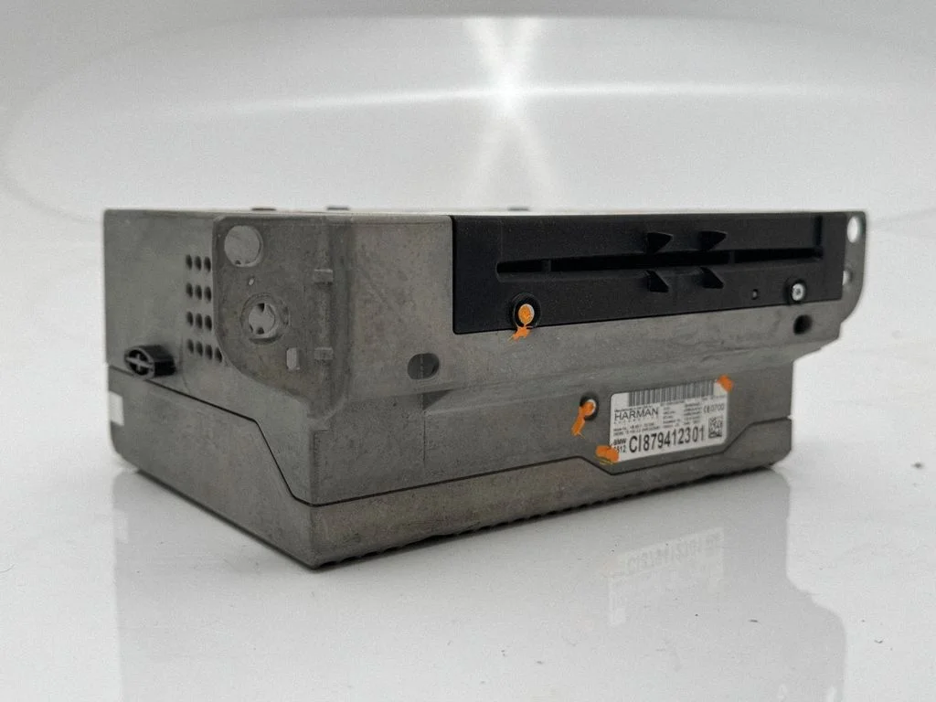 Radio/CD/DVD/GPS head unit 8794123