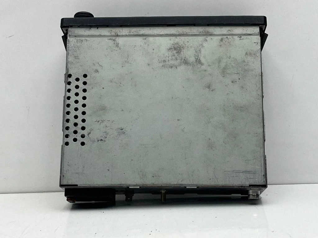 Radio/CD/DVD atskaņotājs/navigācija 4a0035156